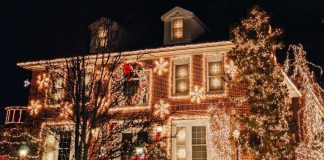 house decked out in holiday lights